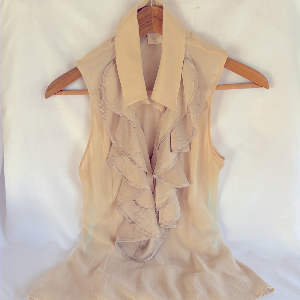 Marciano Gently Worn Beautiful Elegant Beige Ruffled Sleeveless Top -Medium - Picture 7 of 9